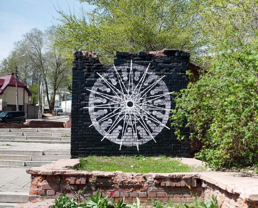 Художник Ян Посадский восстановил Маятник Фуко в Воронеже - фото 1