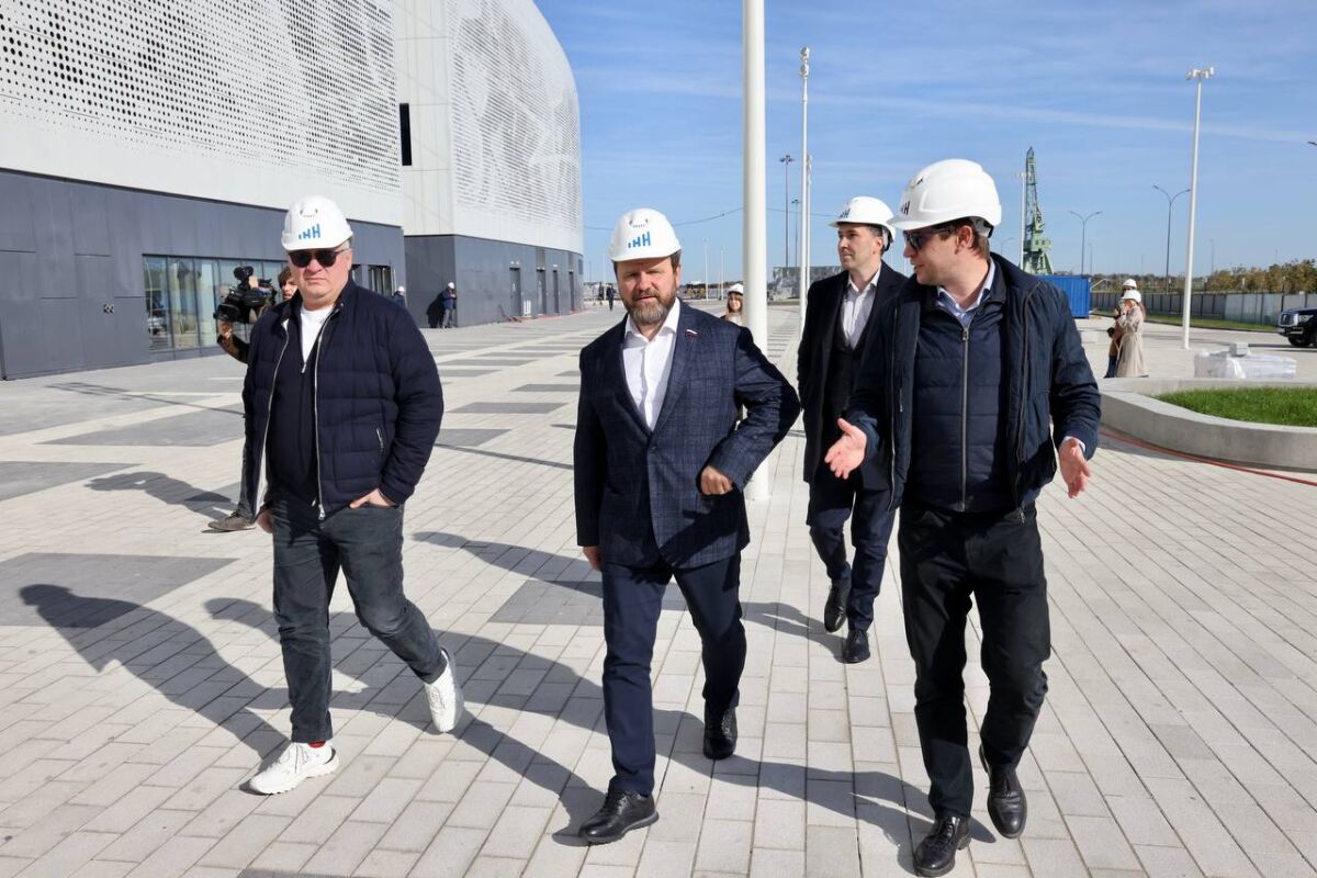 Нижегородцам показали, как выглядит строящийся Ледовый дворец на Стрелке - фото 1