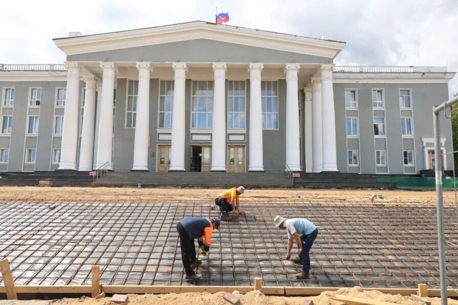 Сквер у Дворца культуры химиков благоустроен на 45% в Дзержинске 