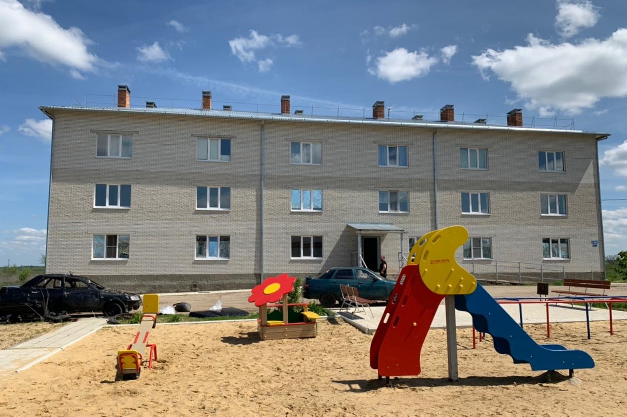 С начала года в Ростовской области власти приобрели жилье для 439 детей-сирот