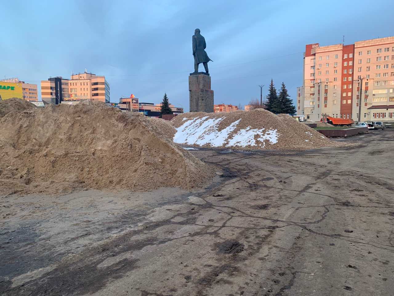 Благоустройство площади Ленина началось в Кстово в Нижегородской области в  апреле 2022