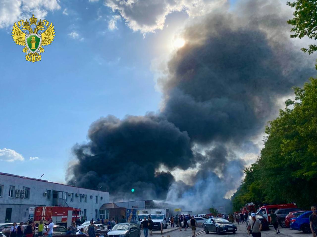 Прокуратура начала проверку в связи с пожаром на улице Орской в Ростове-на-Дону - фото 1