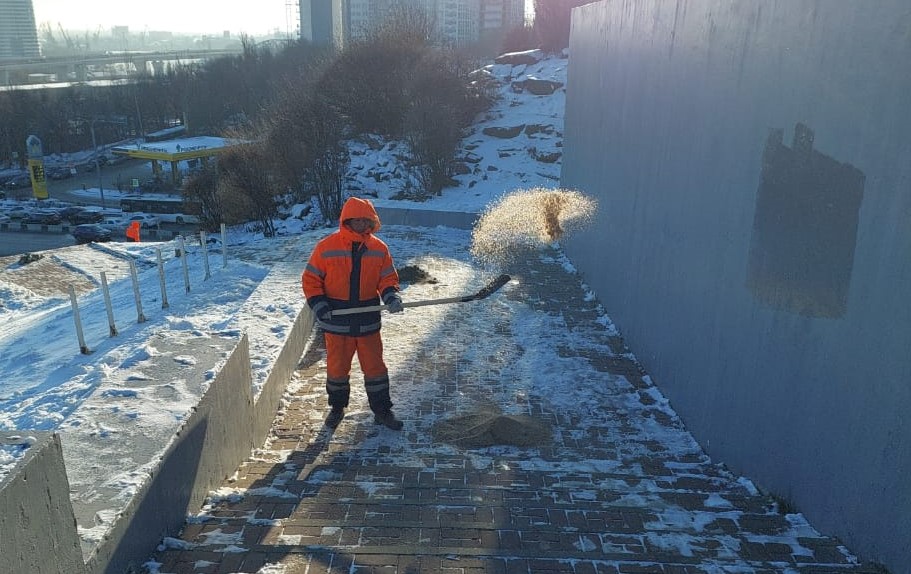 Коммунальные службы перевели в режим повышенной готовности в Ростове-на-Дону - фото 1