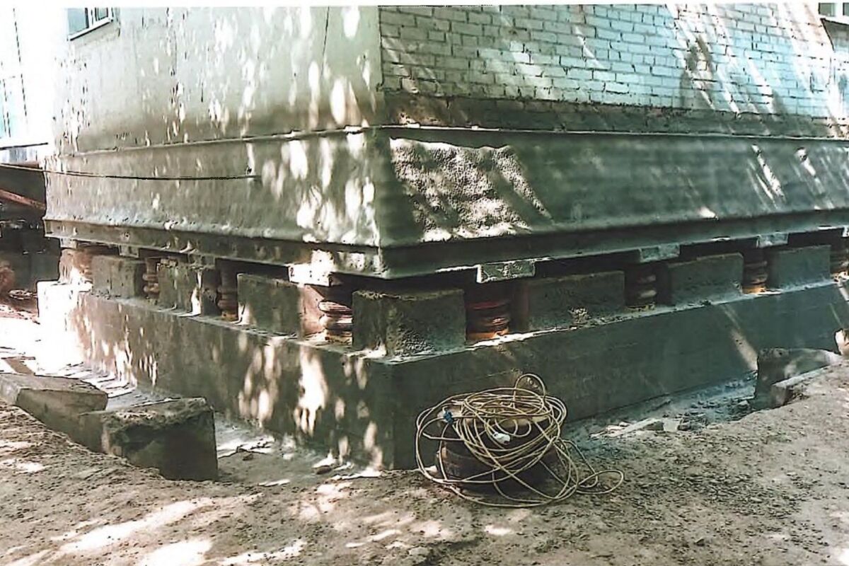 В Ростове до конца года восстановят покосившийся дом без эвакуации жильцов - фото 1